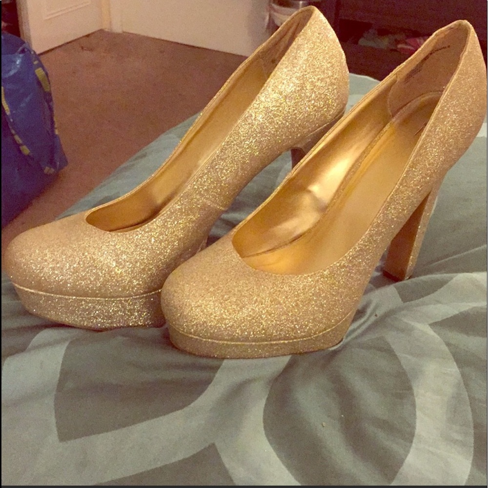 Mossimo size 11 glitter pumps